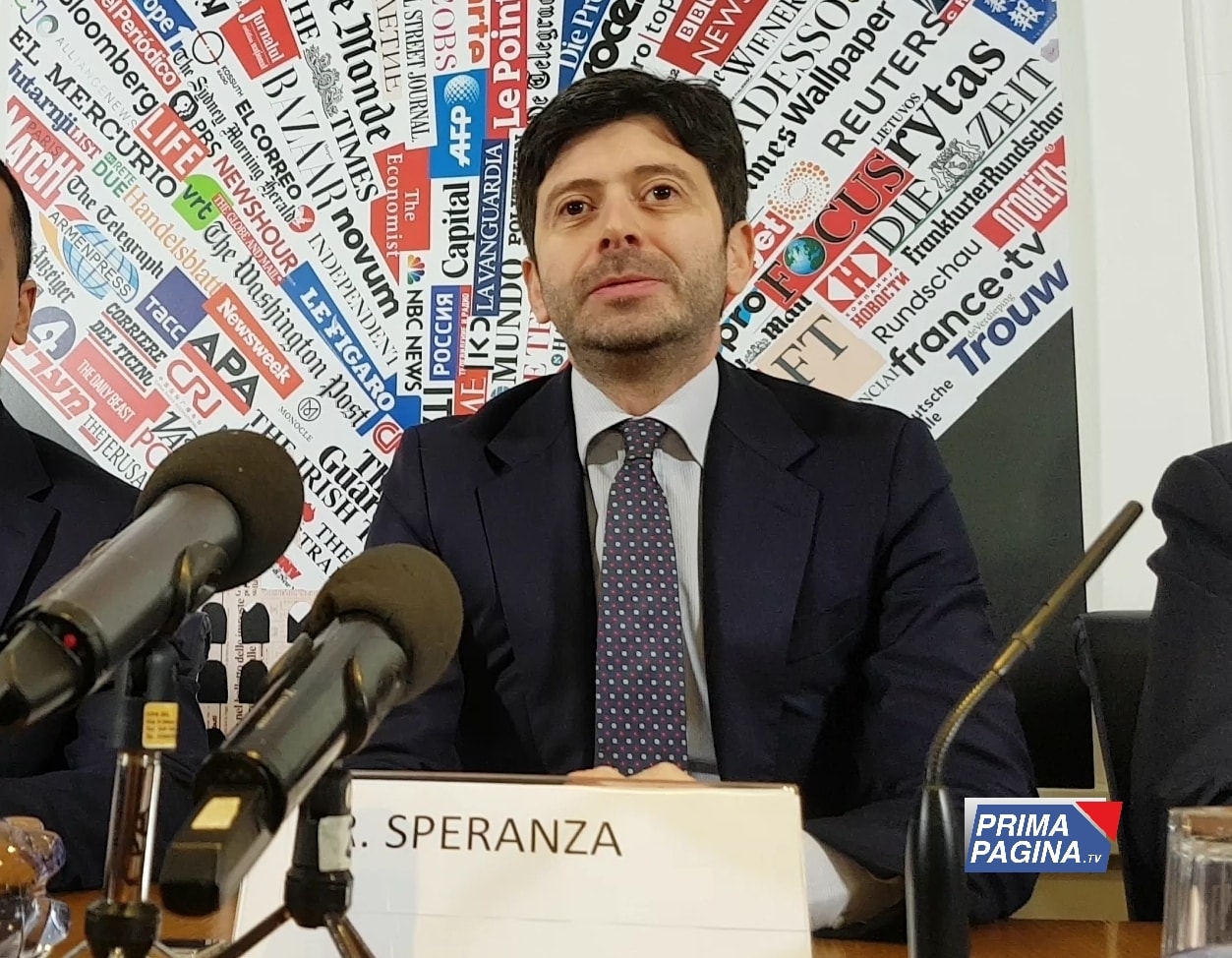 VACCINO Il ministro Speranza: “L’obiettivo è vaccinare entro l’estate tutti gli italiani che lo vorranno”